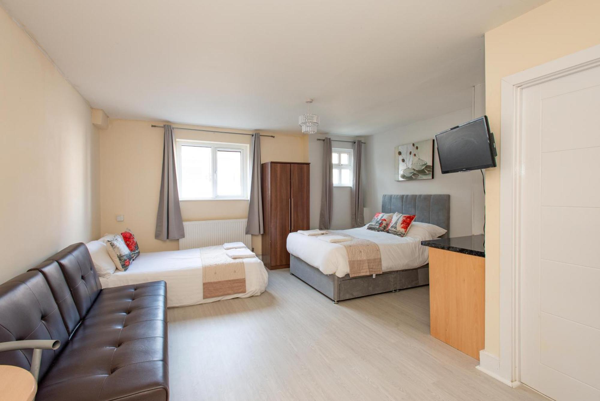 Saffron Apartment
